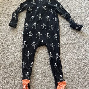 Posh peanut skeleton pajamas